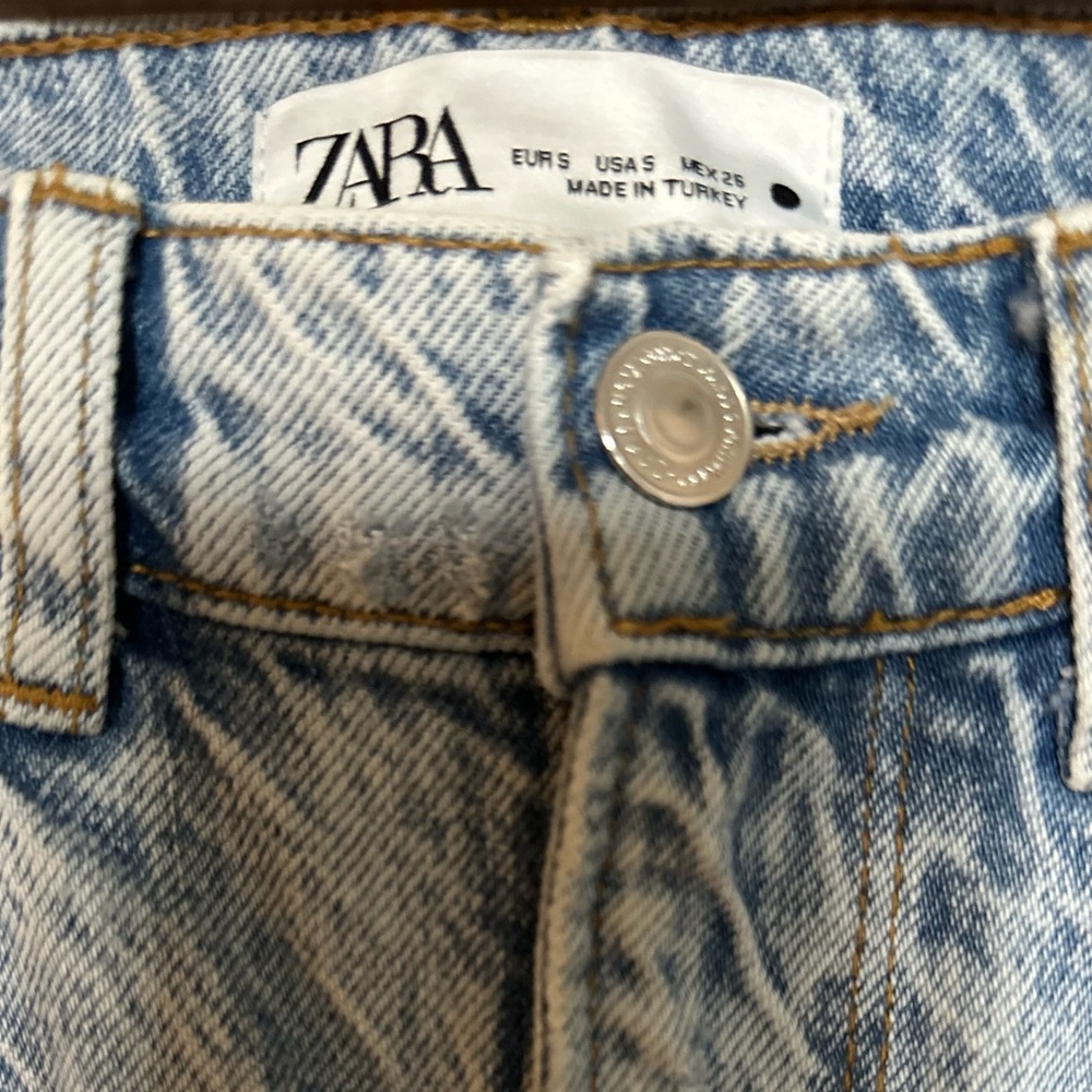 Distressed Denim Skirt - Picture 5 of 6